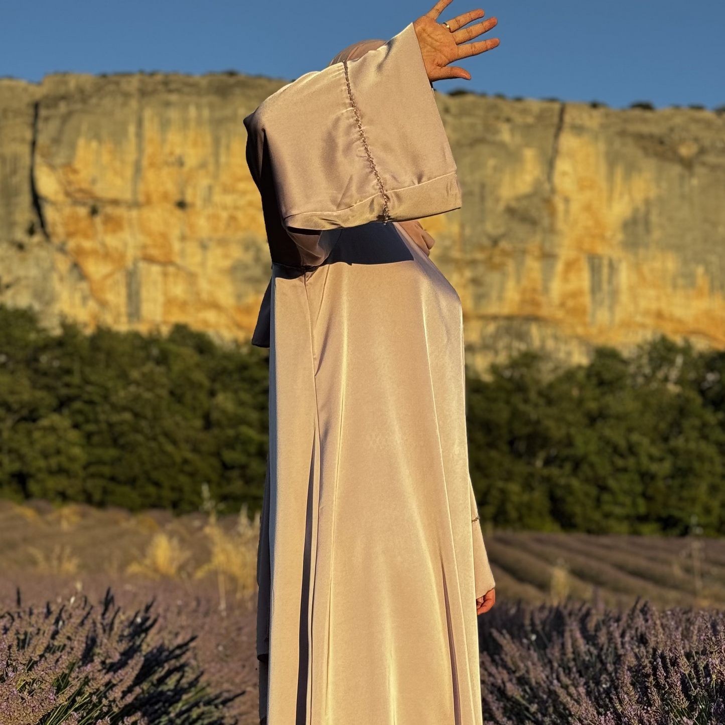 Abaya Balqis